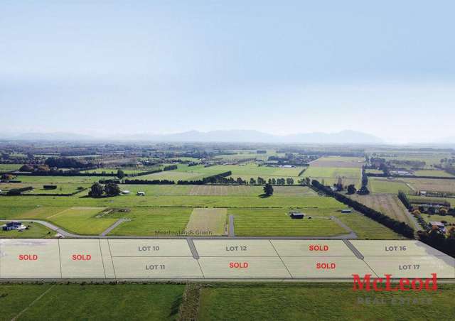 Fully Serviced Lifestyle - 28 Meadowlands Green, Ashburton