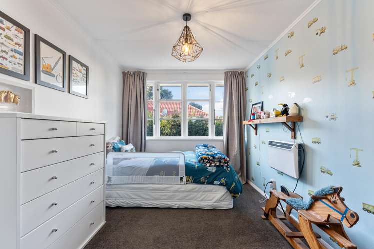 21 Hadfield Crescent College Estate_8