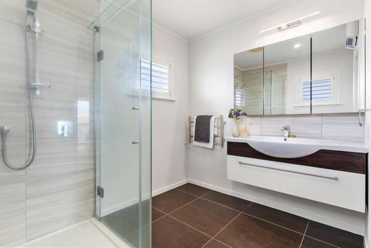 1/206 East Coast Road Forrest Hill_9