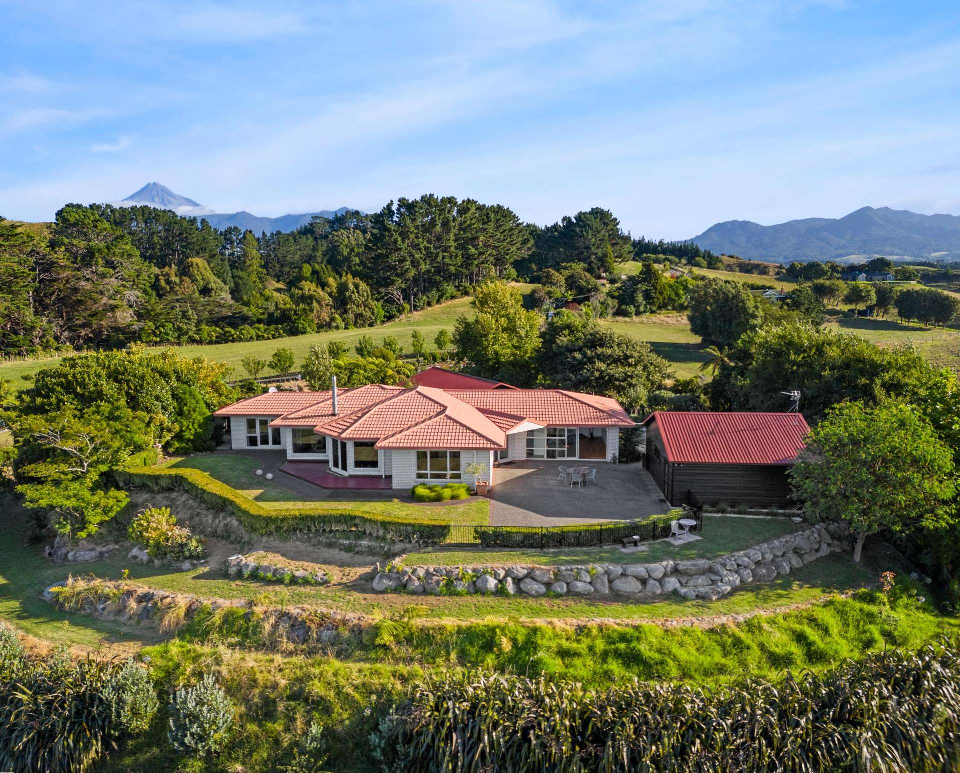 171 Sealy Road Omata_0