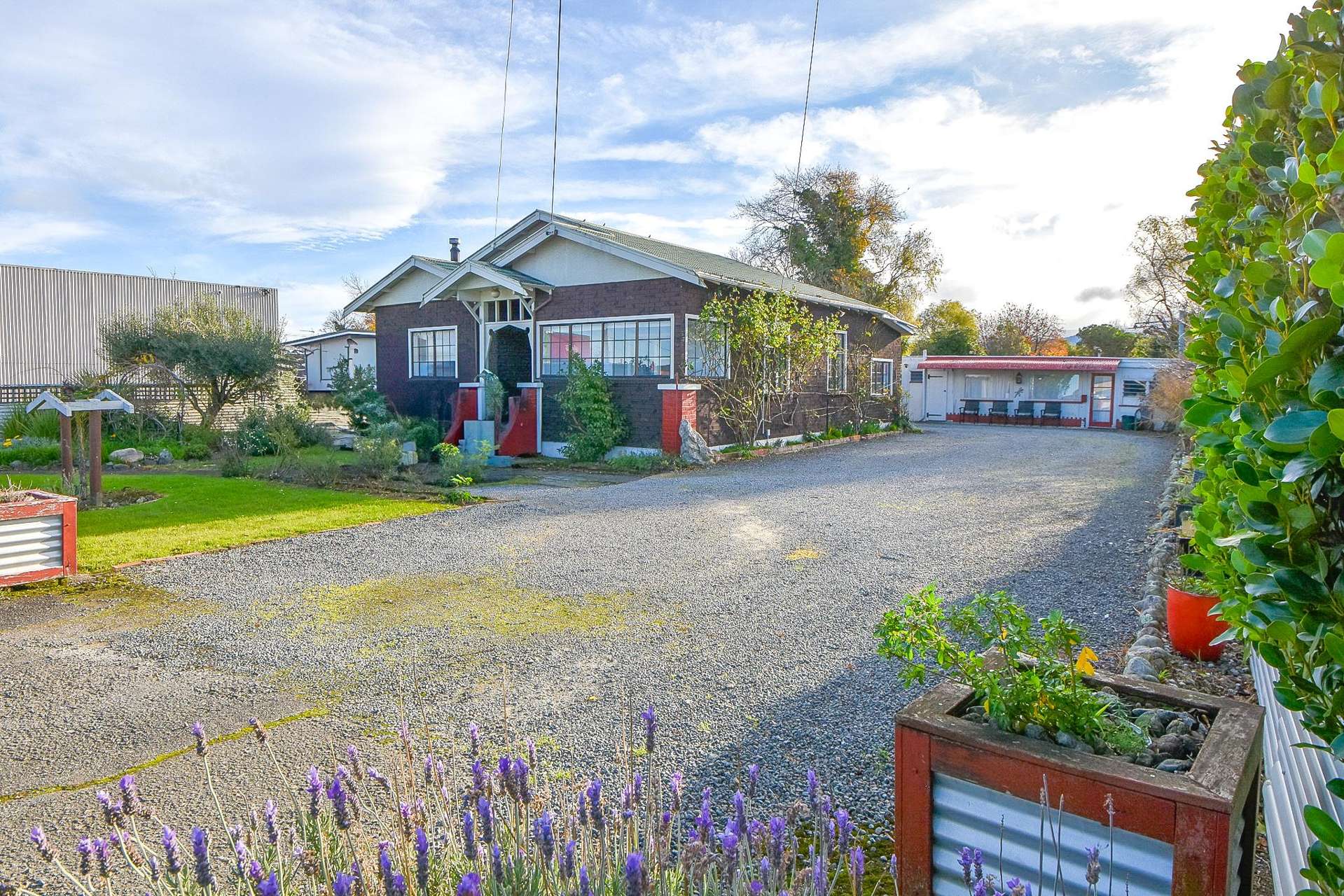 243 High Street North Carterton_0