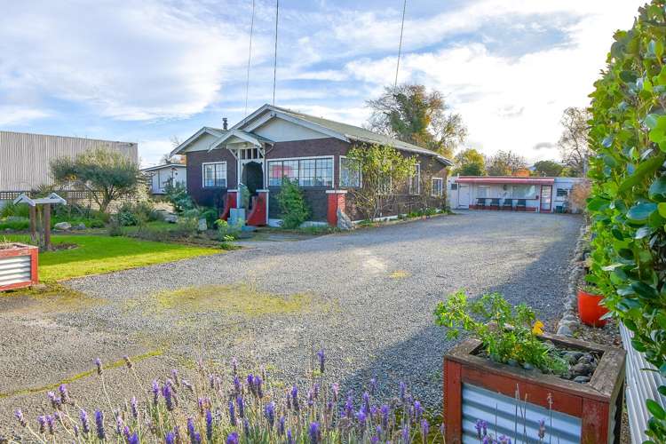 243 High Street North Carterton_0