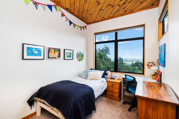 118 Memorial Drive Parahaki_12