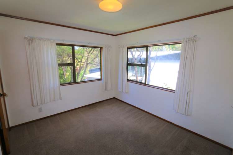 15 Miha Road Titirangi_9