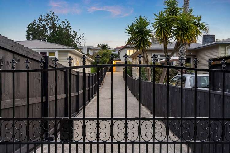 6 Hampstead Road Sandringham_27