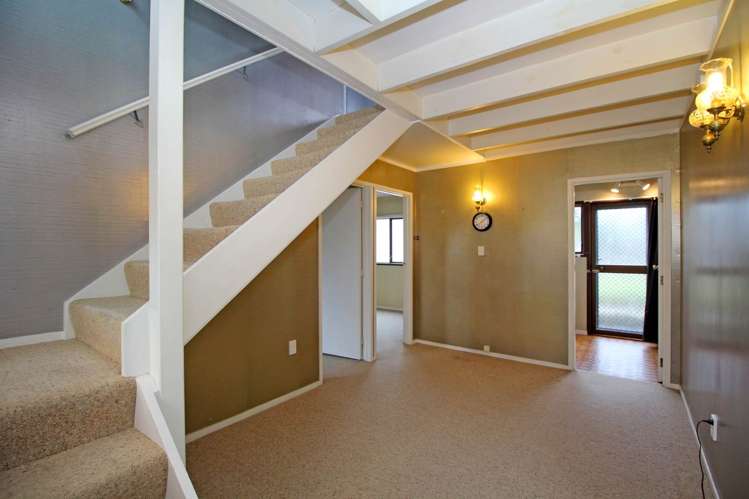 2/20 Lomond Street Takapuna_8