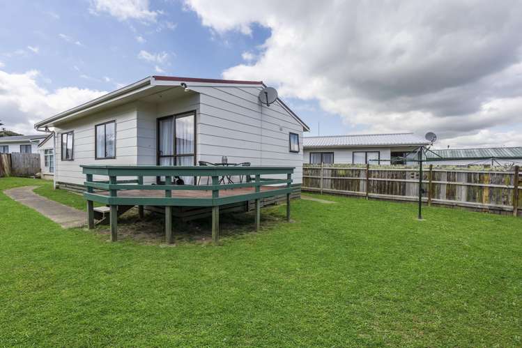 2/14 Hatherley Place Clendon Park_0