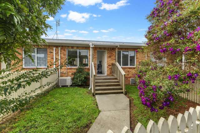 Two Bedroom Unit + Legal Sleepout