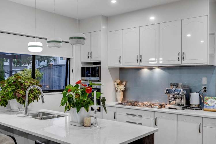 50 Castlebane Drive Flat Bush_11