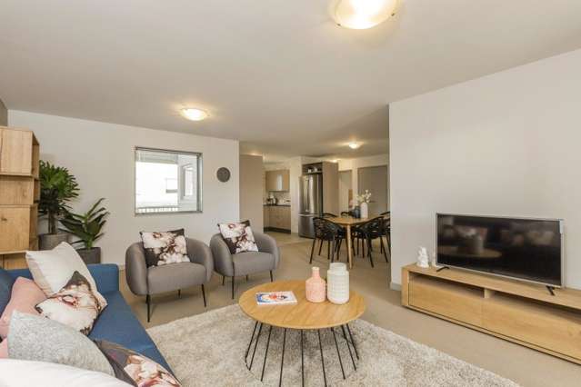 2j/12 Morning Star Place Mount Albert_3