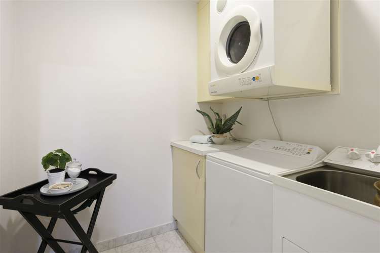 5a/173 Hurstmere Road Takapuna_14