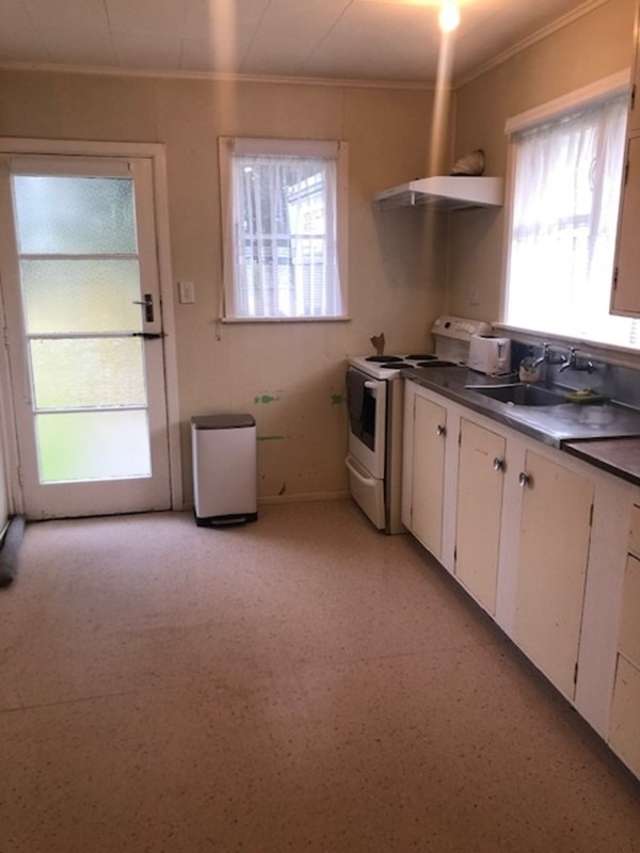 1/8 Ararino Street 11322_3