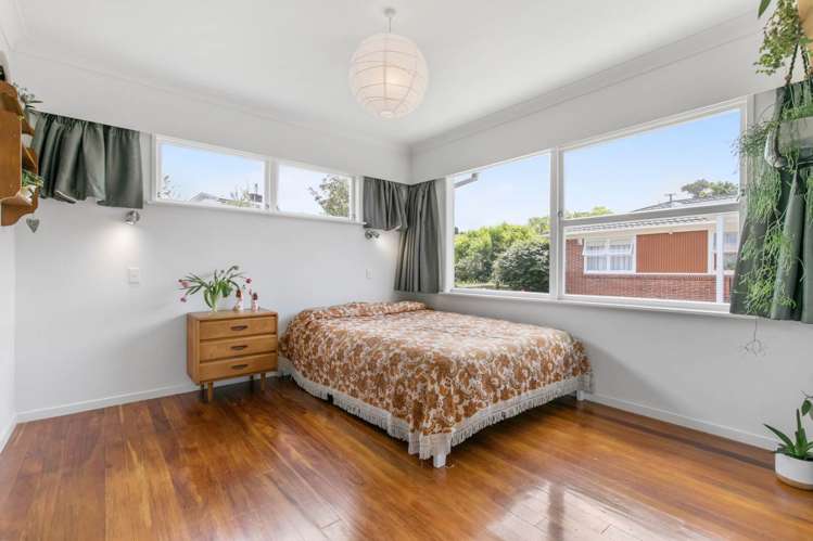 6 Valkyria Place Beach Haven_14