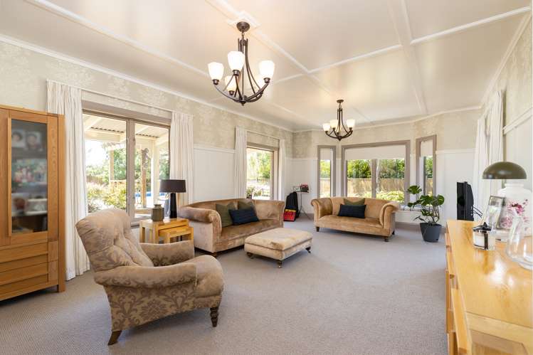 77 Fairbourne Drive Fairhall_9