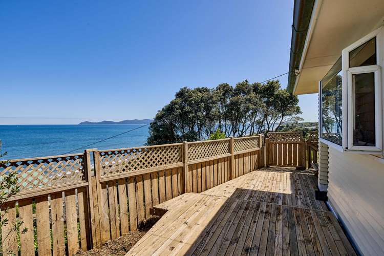 12 Pingau Street Paekakariki_14