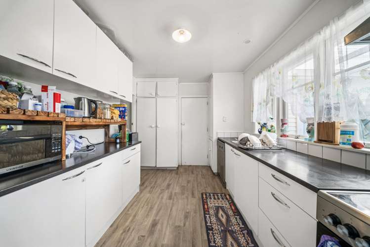 16 Beaubank Road Kelston_5