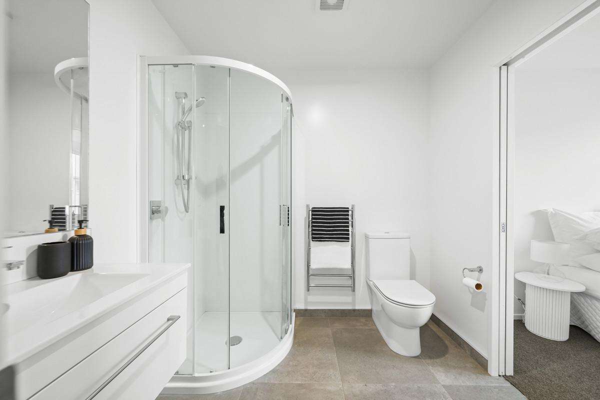 8/255 Kilmore Street_5