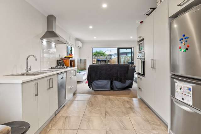 1/1 Epping Place Dinsdale_3