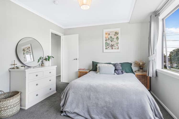 198d Old Farm Road Hamilton East_11