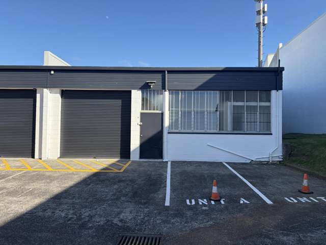 Refurbished 92sqm Trade Unit – St Johns