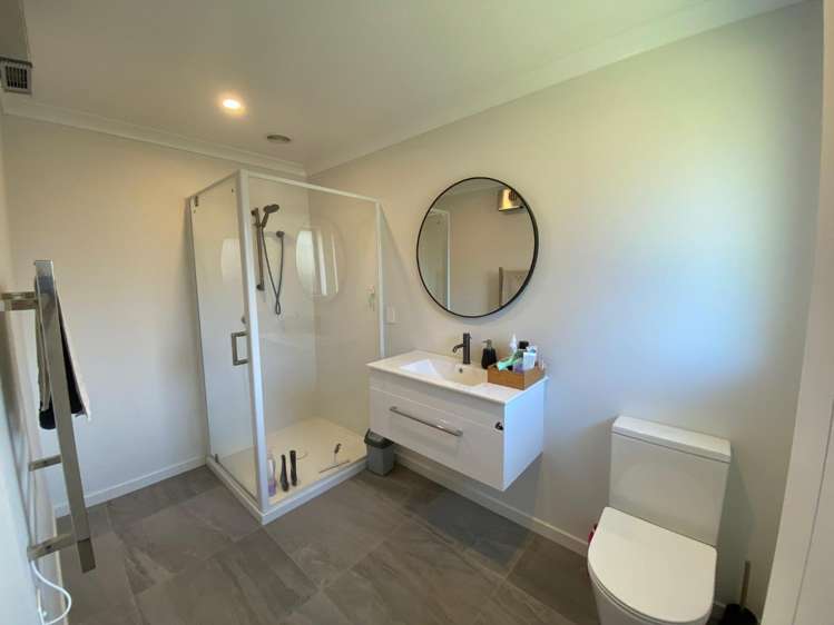 54 Suffolk Drive 11099_7