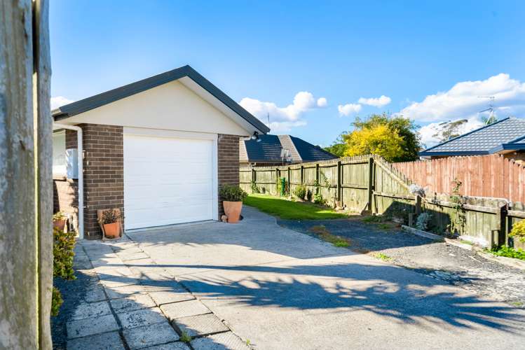 45 Robert Ross Place Clendon Park_16