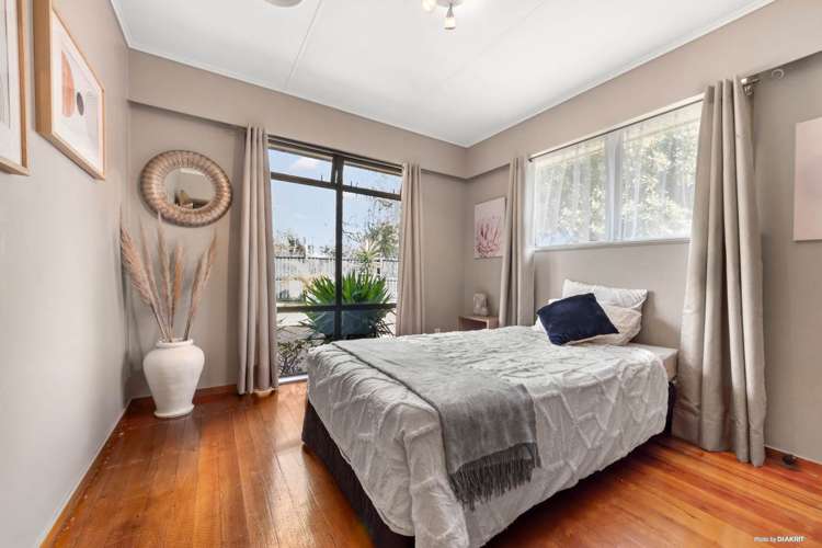 4191 Great North Road Glen Eden_7