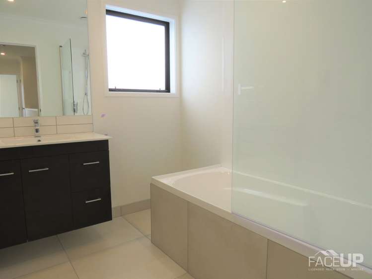 16 Nugget Avenue Hobsonville_11