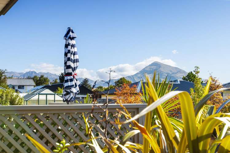 21 Frye Crescent Albert Town_12