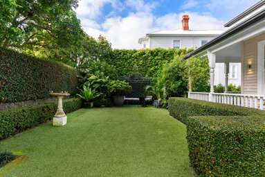 288A Jervois Road_3