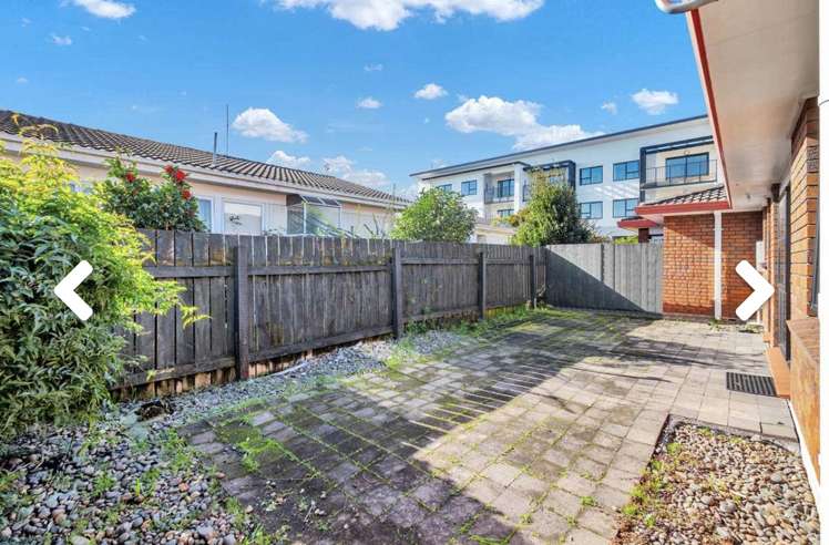 2/6 Menary Street Papakura_10