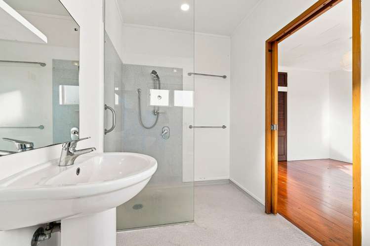 308 Hurstmere Road Takapuna_8