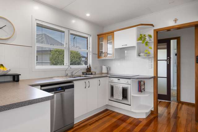 1 Reid Avenue Hawera_3