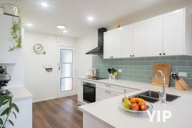 7 Catherine Crescent Paparangi_1