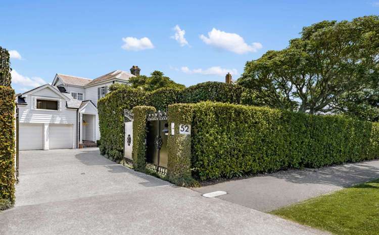 Behind the hedge: The Remuera home hiding a secret library door
