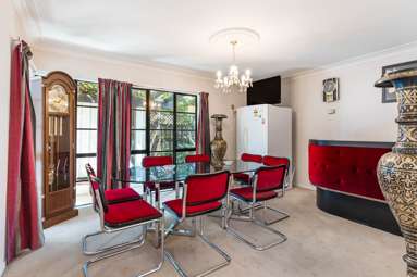 19 Elizabethan Gardens_3