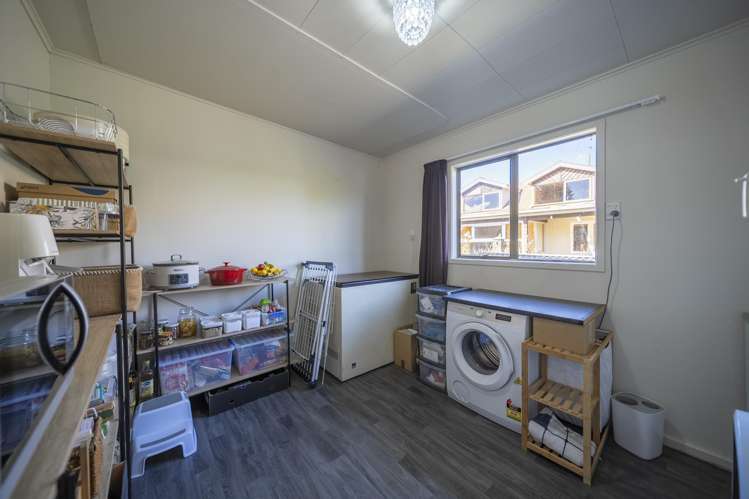 14 Pompolona Street Te Anau_17