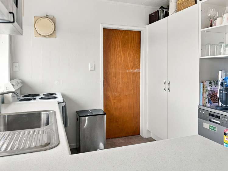 28 Albatross Road Red Beach_5