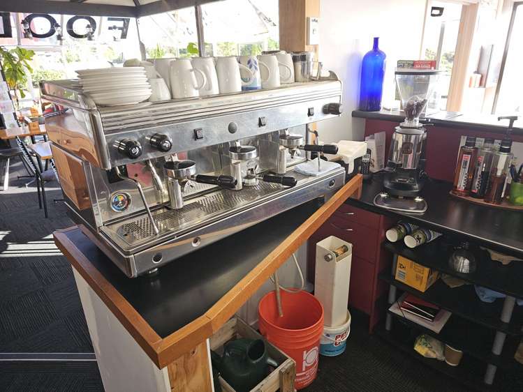 7370 State Highway 6 Charleston_12