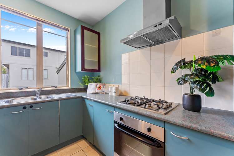 3/30 Fields Parade Oteha_5