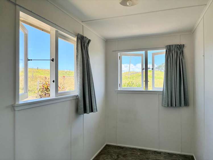 157 McPike Road Pollok_11