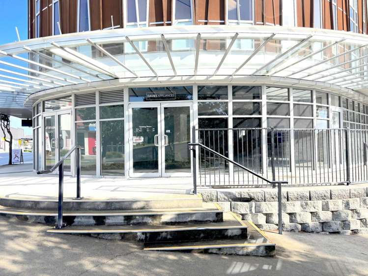 4F/20 Central Boulevard Silverdale_7