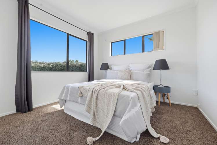 35 Peninsula Road Mangere_12