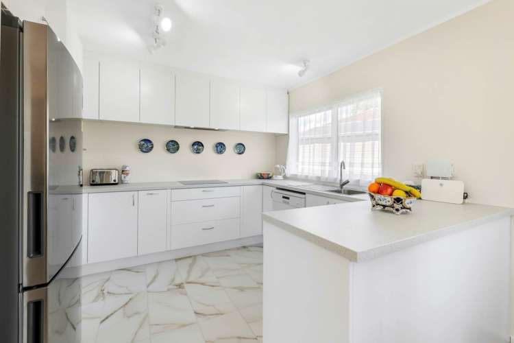 41 Davington Way Pakuranga Heights_14