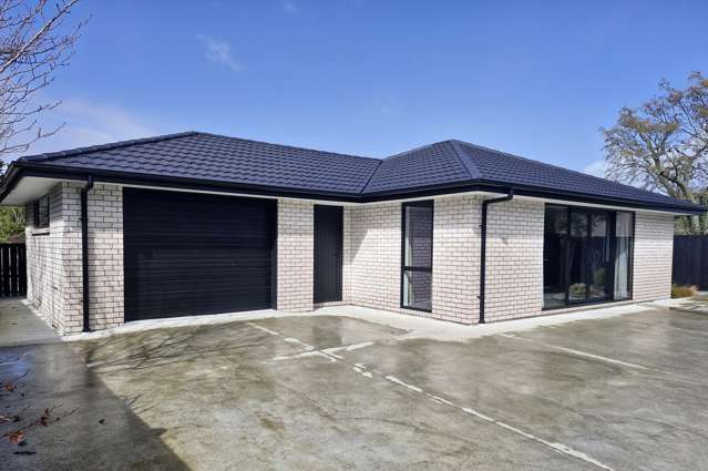 Chic & Centrally Located - Built in 2023