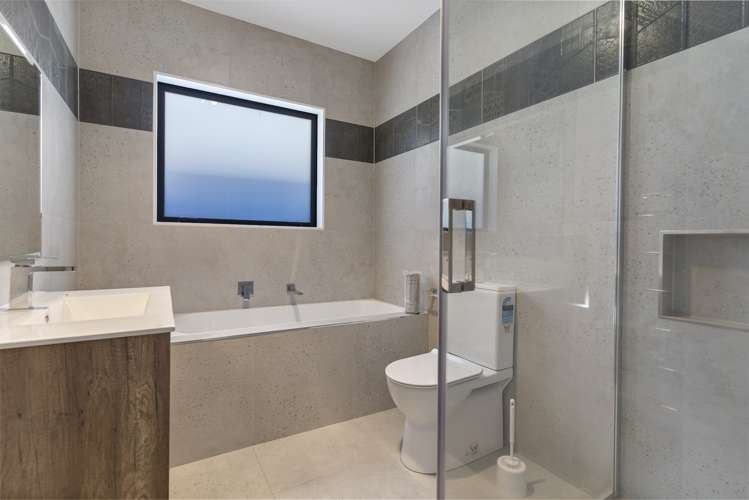 6 Castlepoint Avenue Takanini_14