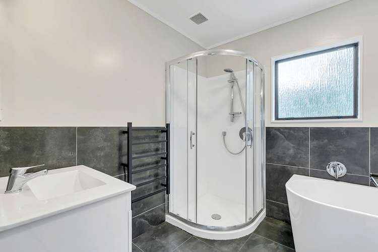 17 Omapere Street Whitby_11