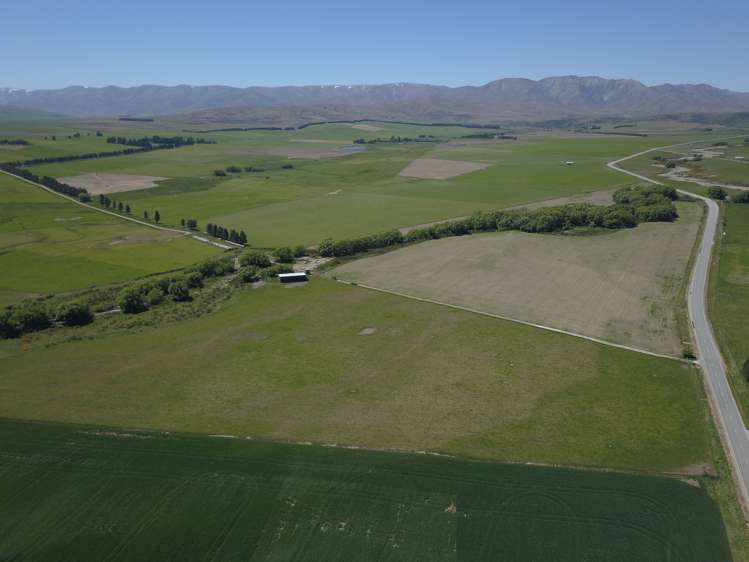 Ida Valley Road Oturehua_11