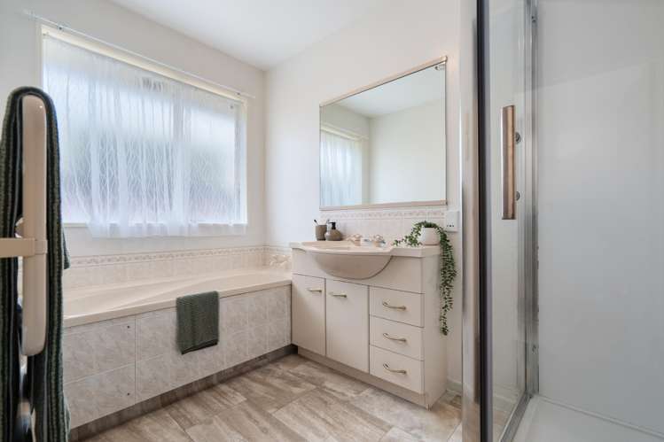 39 Showgate Avenue Sockburn_16