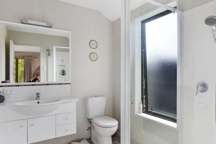 64 Awatea Gardens Wigram_9